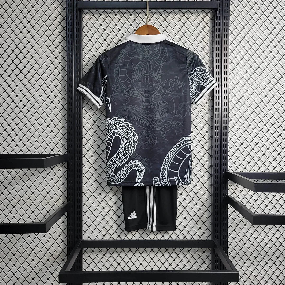 Real Madrid "Dragón Negro" Edición Especial Talla Niño