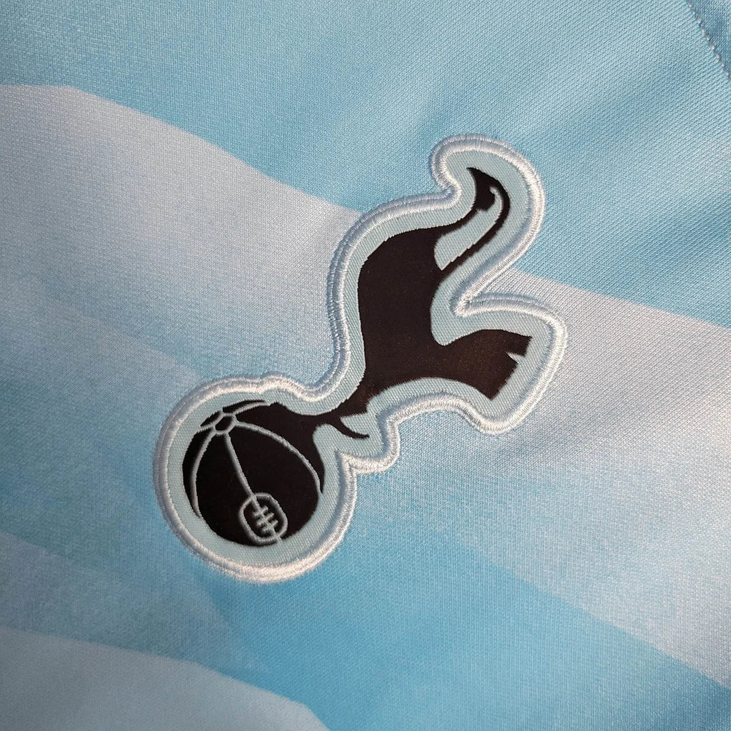 2023/2024 Tottenham Goalkeeper Kit