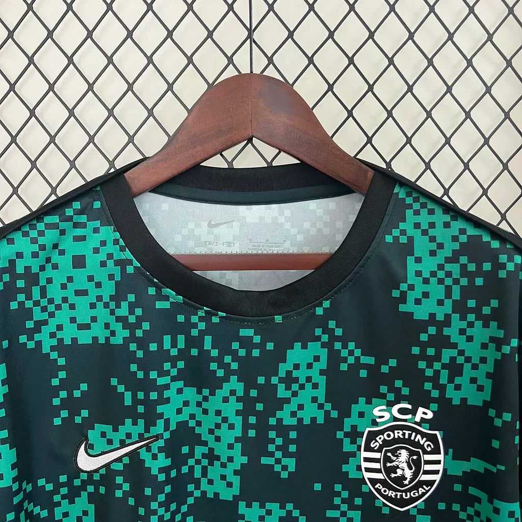 2024/2025 Sporting Lisbon Entrenamiento Wear