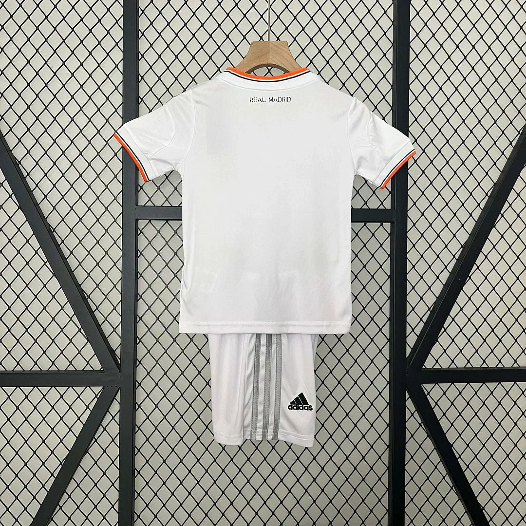 2013/2014 Retro Real Madrid Local Kit Talla Niño
