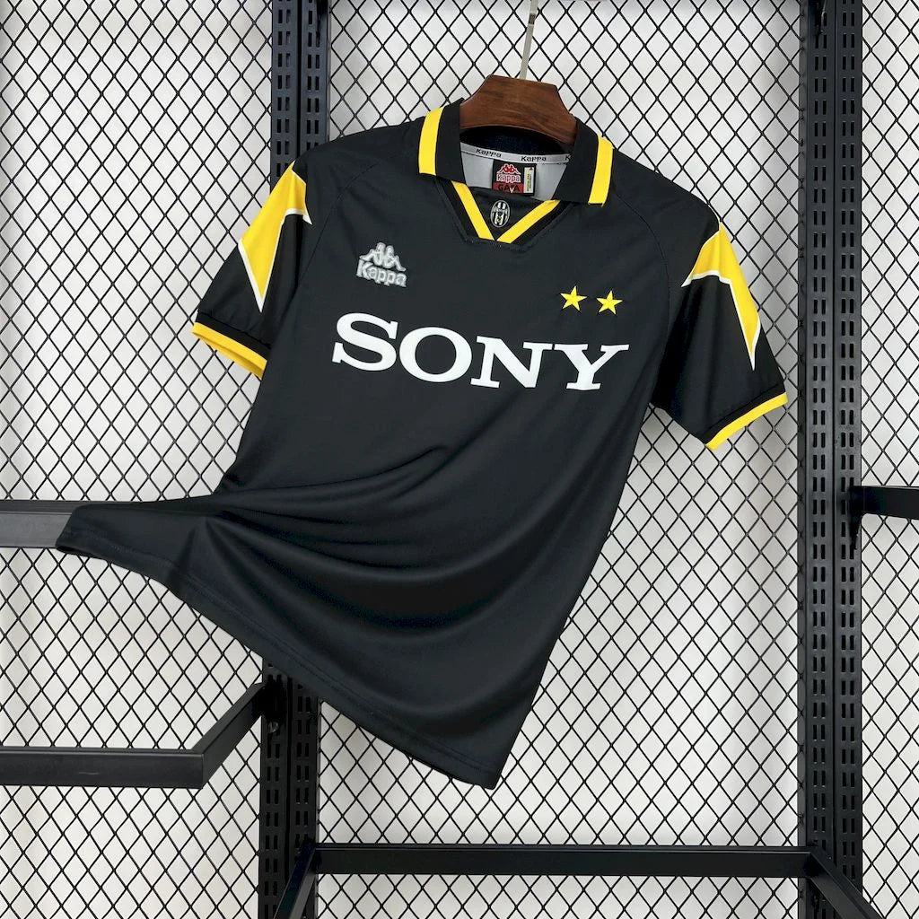 1996-1997 Retro Juventus Alternativa Visitante