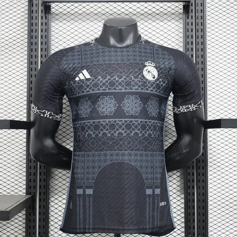 Real Madrid "Mosaic Heritage" Black Edition Edición Especial