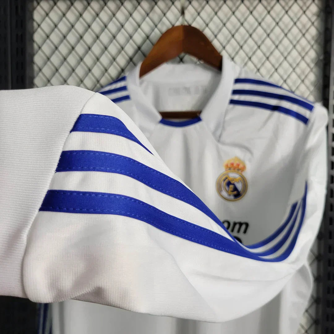 2010/2011 Retro Real Madrid Local Manga Larga
