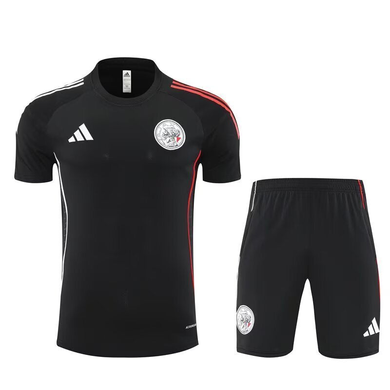 2025/2026 Ajax Equipación de Entrenamiento