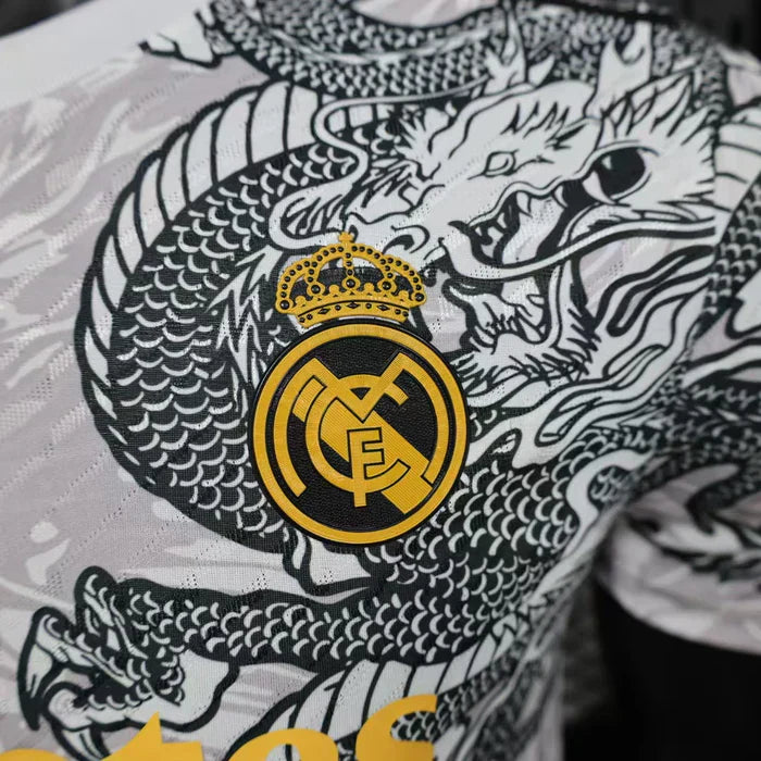 Real Madrid "Golden Serpent" Edición Especial