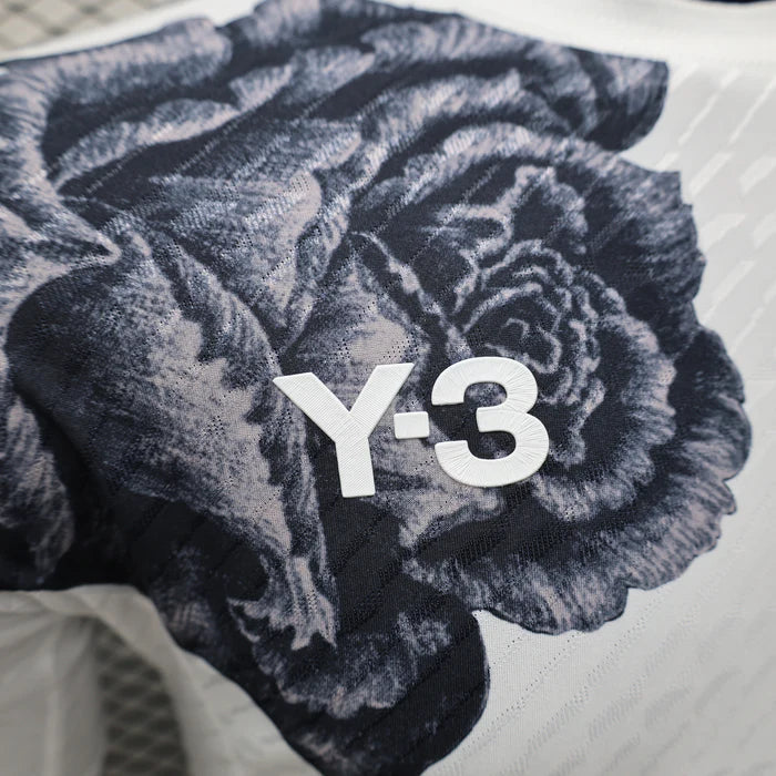 Real Madrid "Floral Elegance" Edición Especial