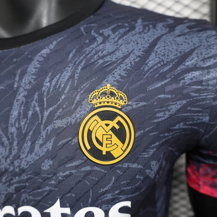 Real Madrid "Crimson Fury" Edición Especial