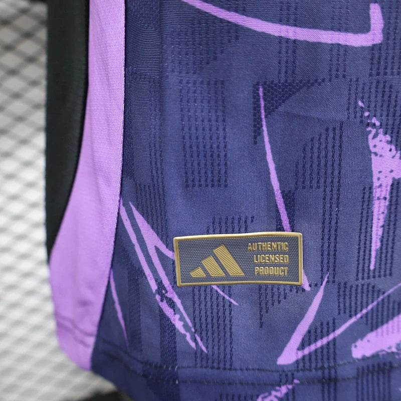 Manchester United "Violet Edge" Edición Especial