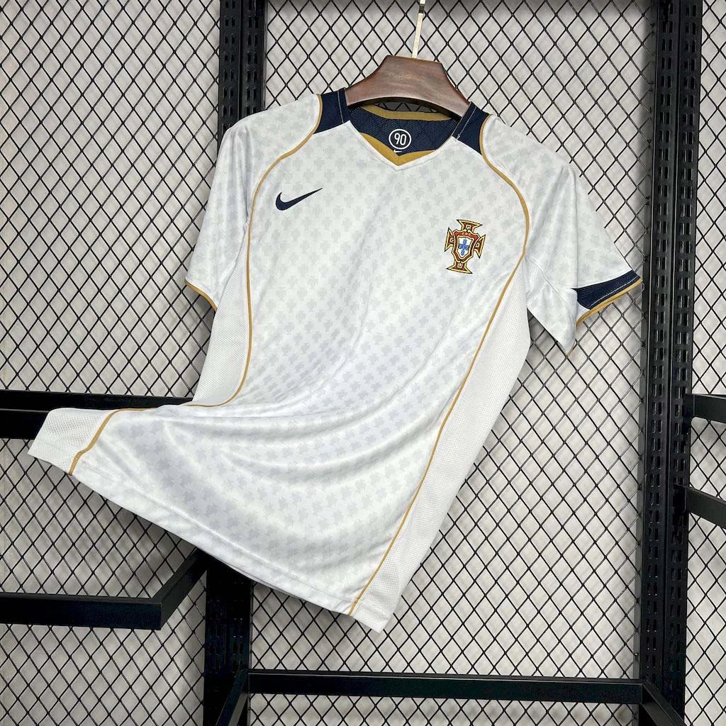2004 Retro Portugal Visitante