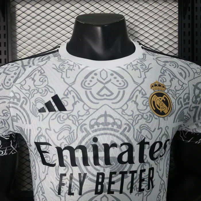 Real Madrid "Galactic Fortress" Edición Especial