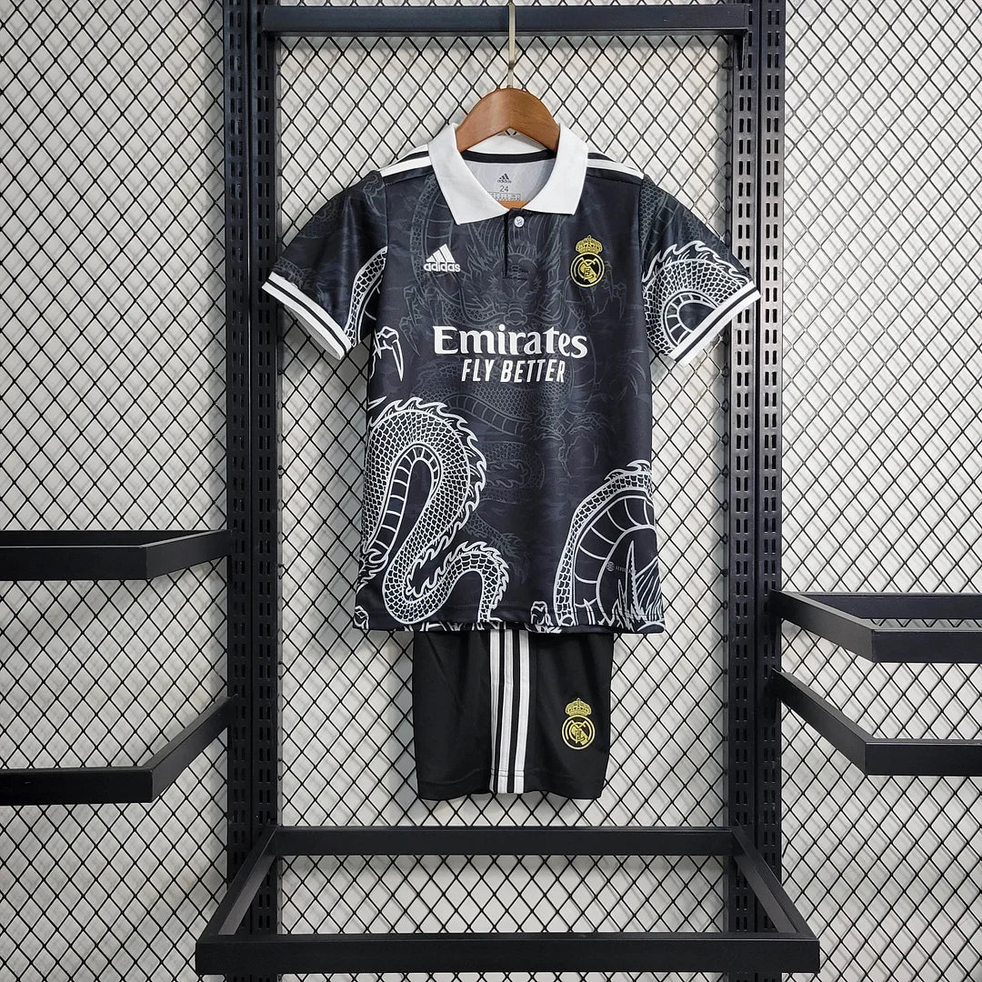 Real Madrid "Dragón Negro" Edición Especial Talla Niño