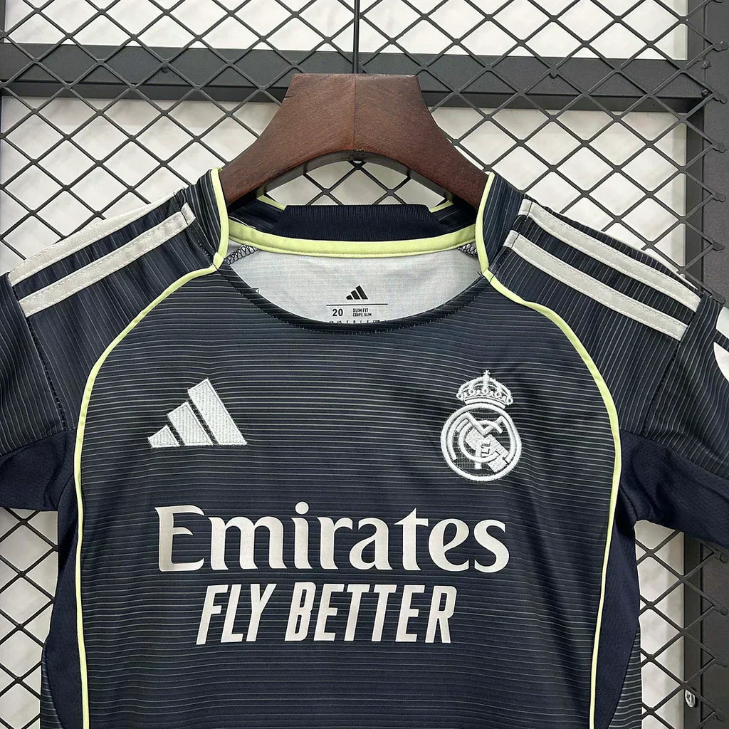 2025/2026 Real Madrid Visitante Kit Talla Niño