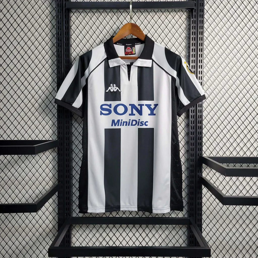 1997-1998 Retro Juventus Local